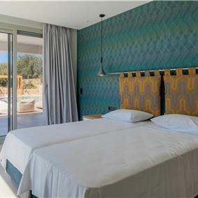 3 bedroom villa with pool & sea views, Makrades, sleeps 6